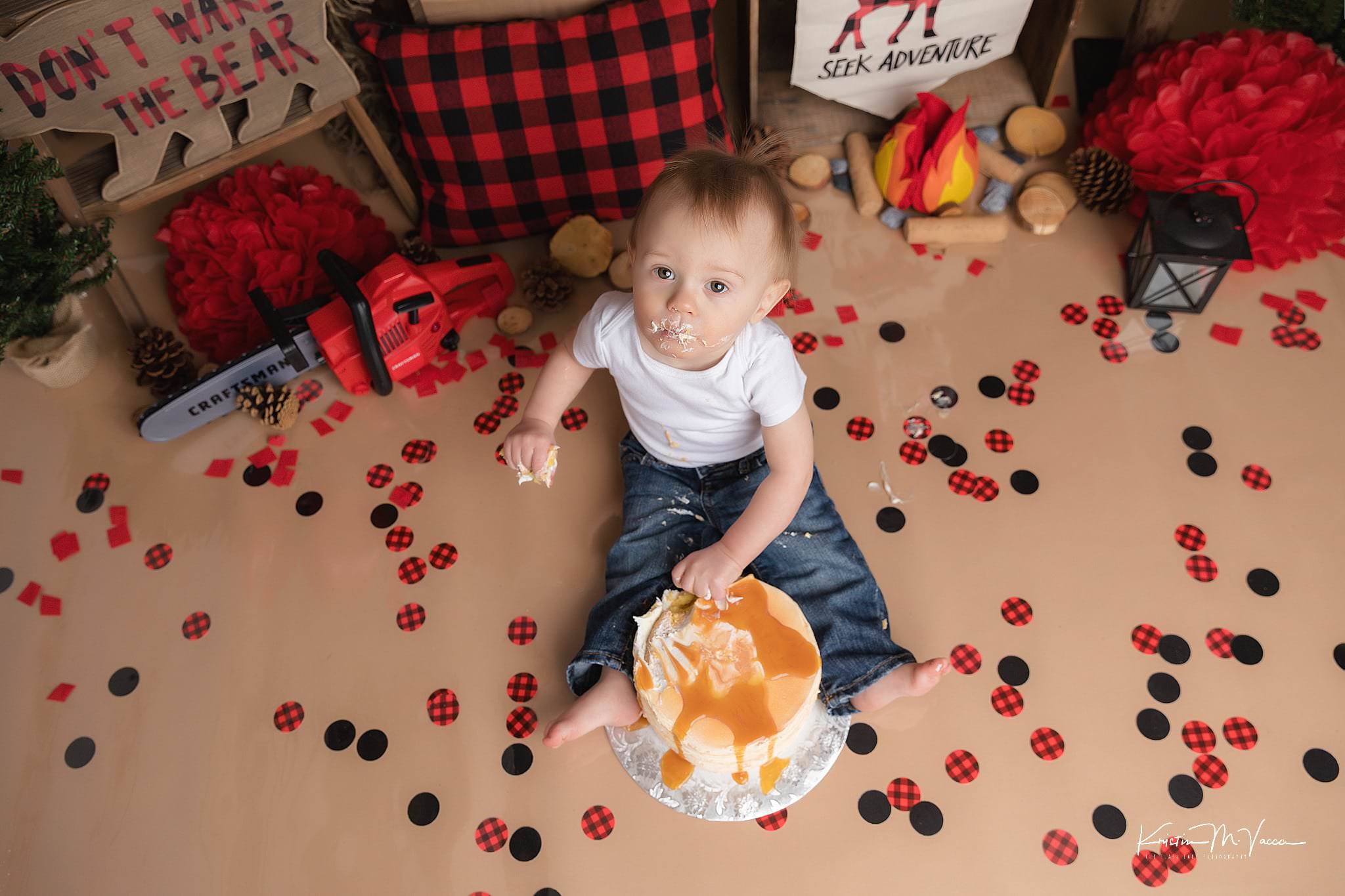 Photos of Mark's lumberjack cake smash by Newington, CT photographer The Flash Lady Photography
