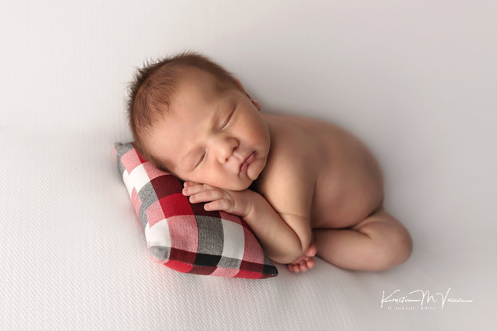 Hockey newborn photos by The Flash Lady Photography