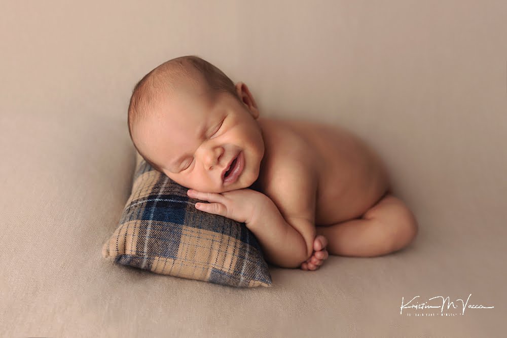 Blue & neutral newborn photos by The Flash Lady Photography