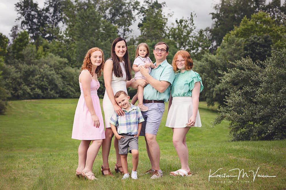 Beautiful summer family photos by The Flash Lady Photography