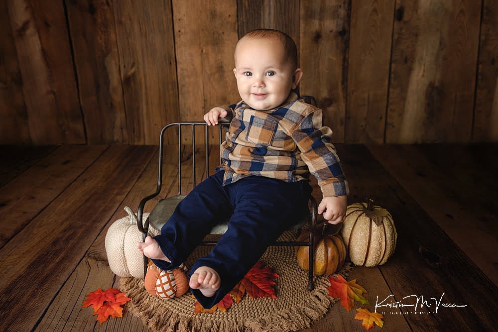Sit up baby photos by The Flash Lady Photography