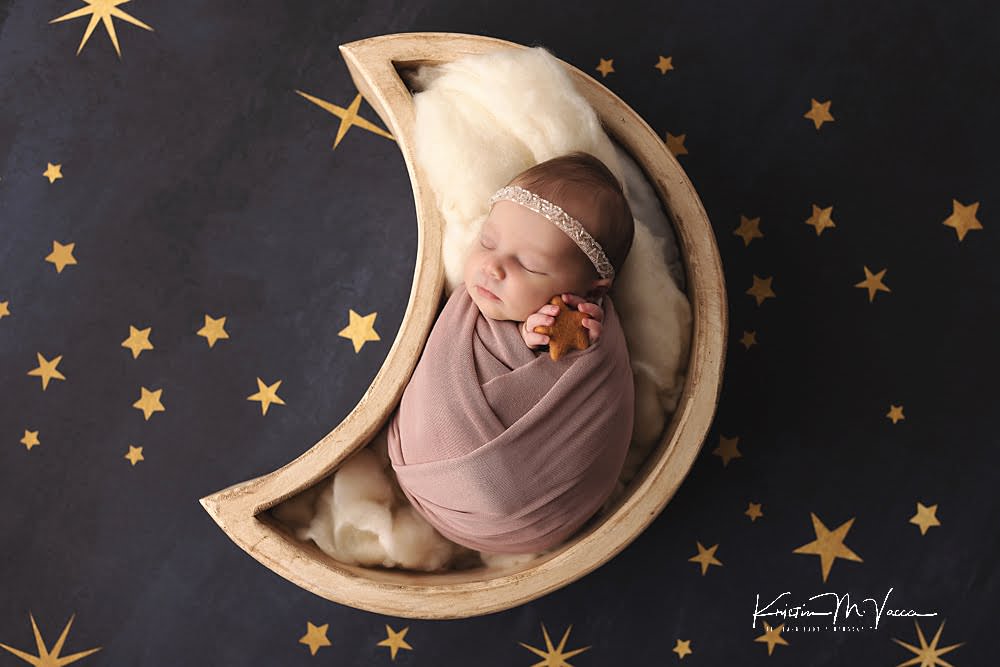 Heirloom newborn photos by The Flash Lady Photography
